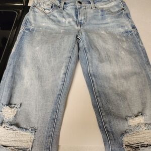 Nwt Buckle Black Light Wash Distressed Women’s Jeans